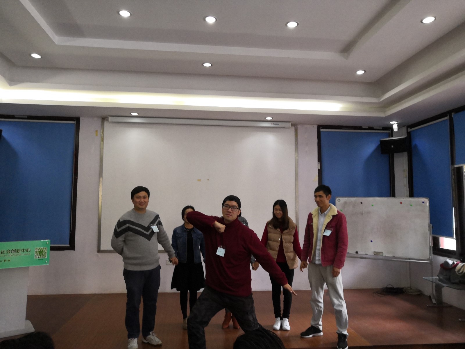 微信图片_20181219102043_副本.jpg